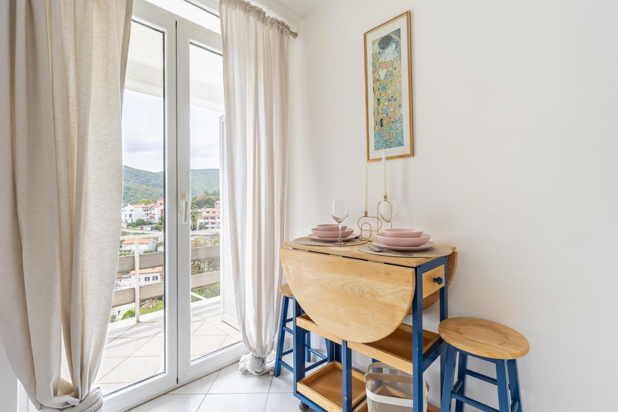 Apartments Sea View ラバック 部屋 写真