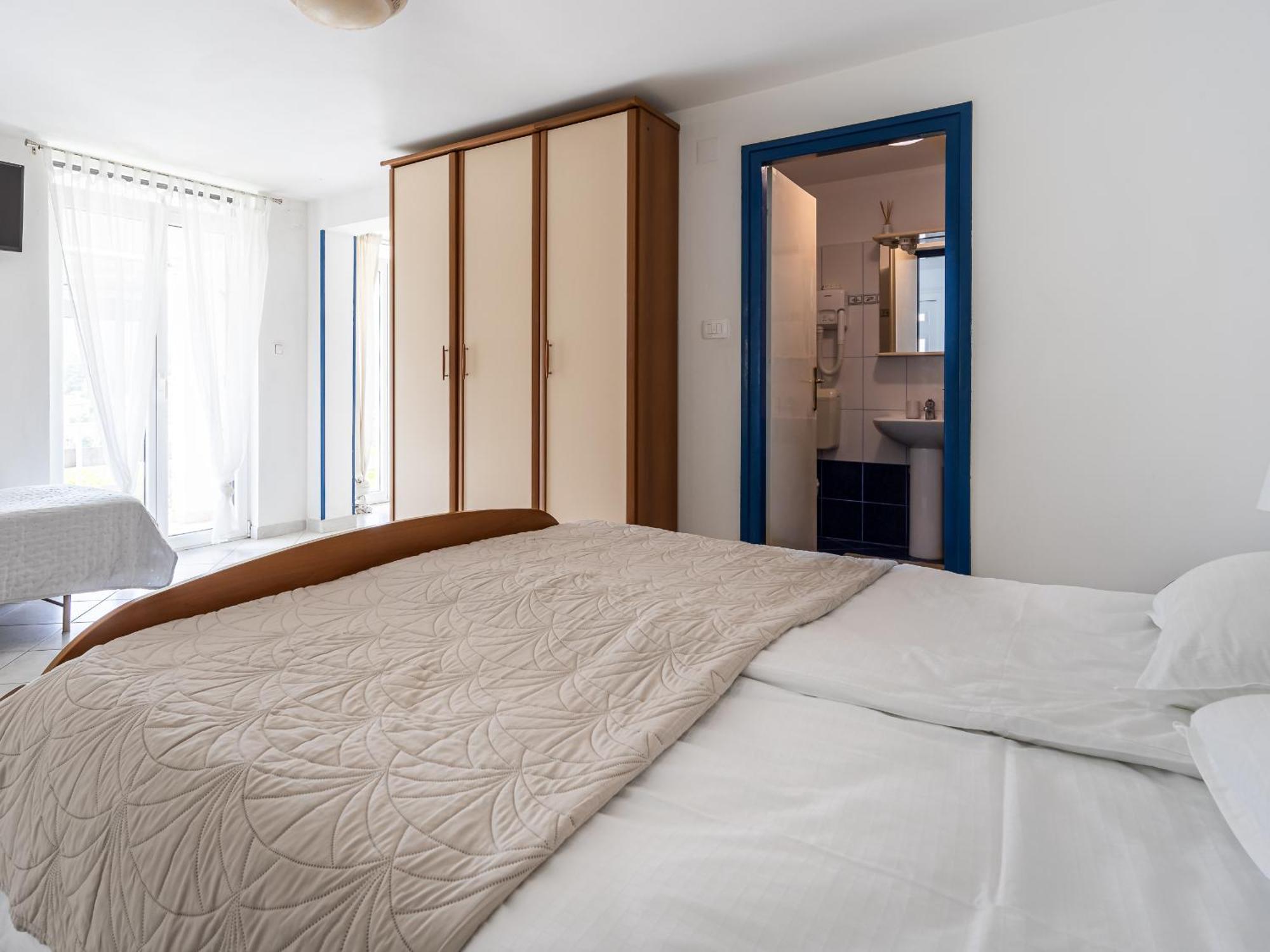 Apartments Sea View ラバック 部屋 写真
